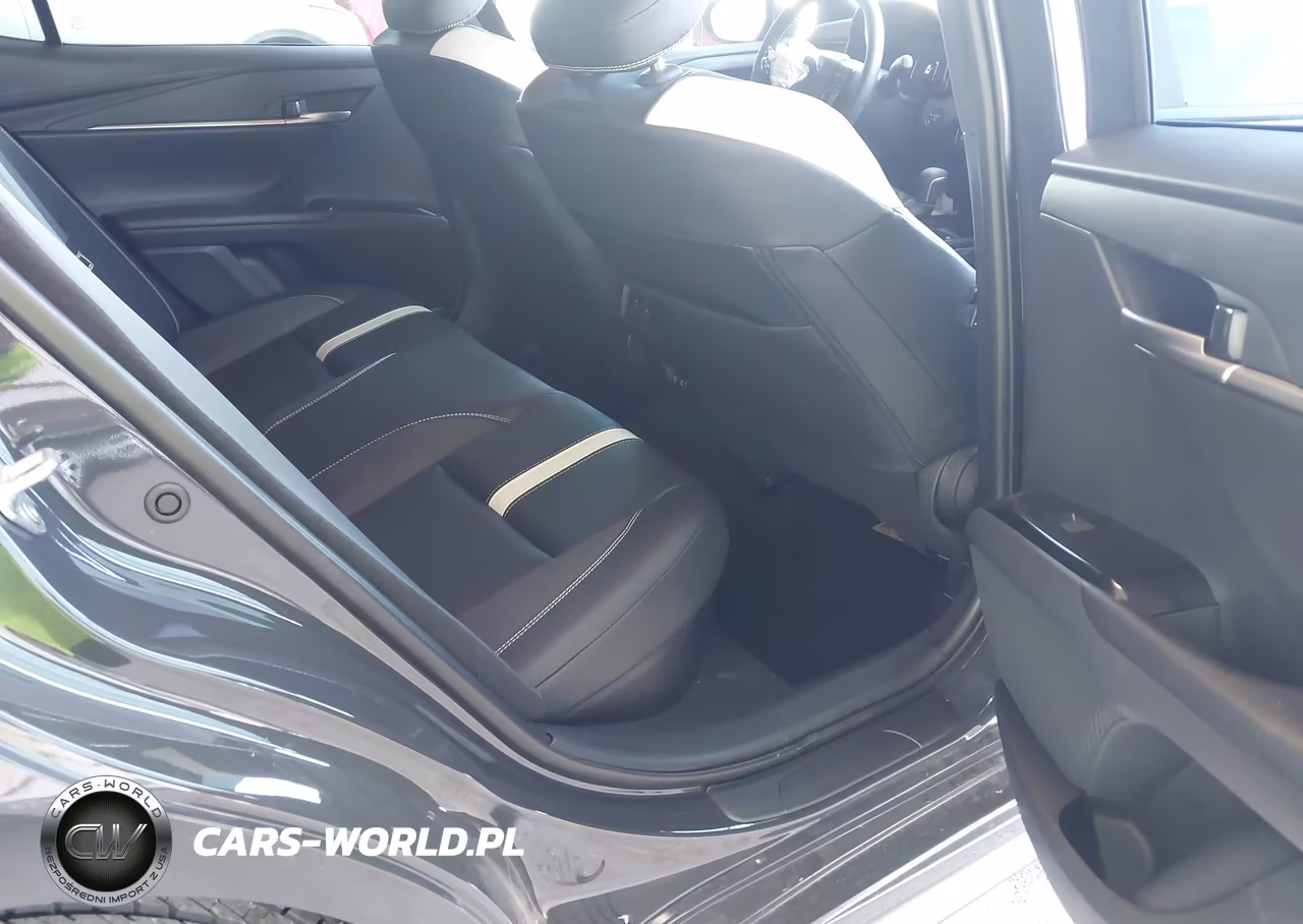 2026 Toyota Camry Se VIN:4T1DAACK8TU668512 - 8