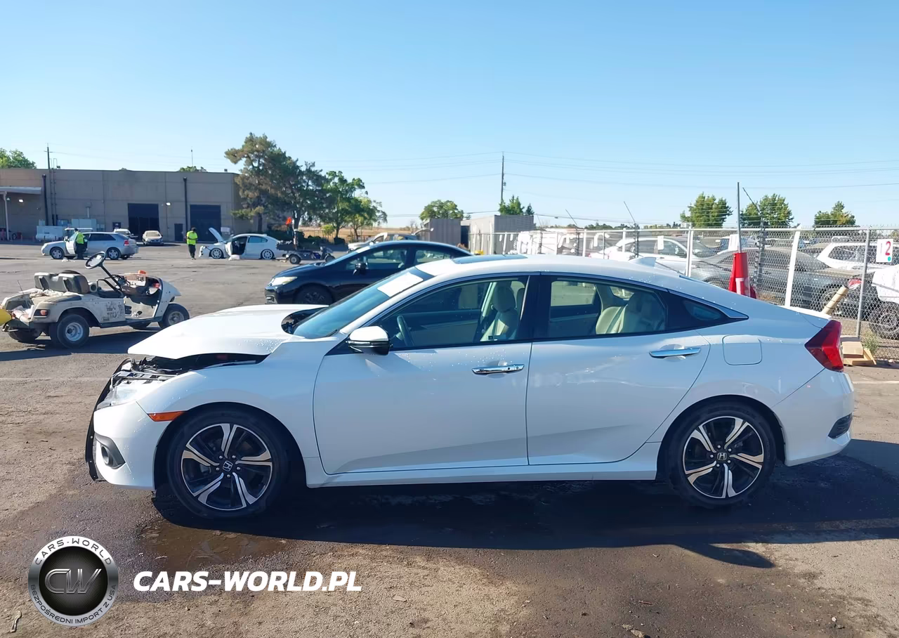 2016 Honda Civic Touring VIN:19XFC1F98GE203197 - 14