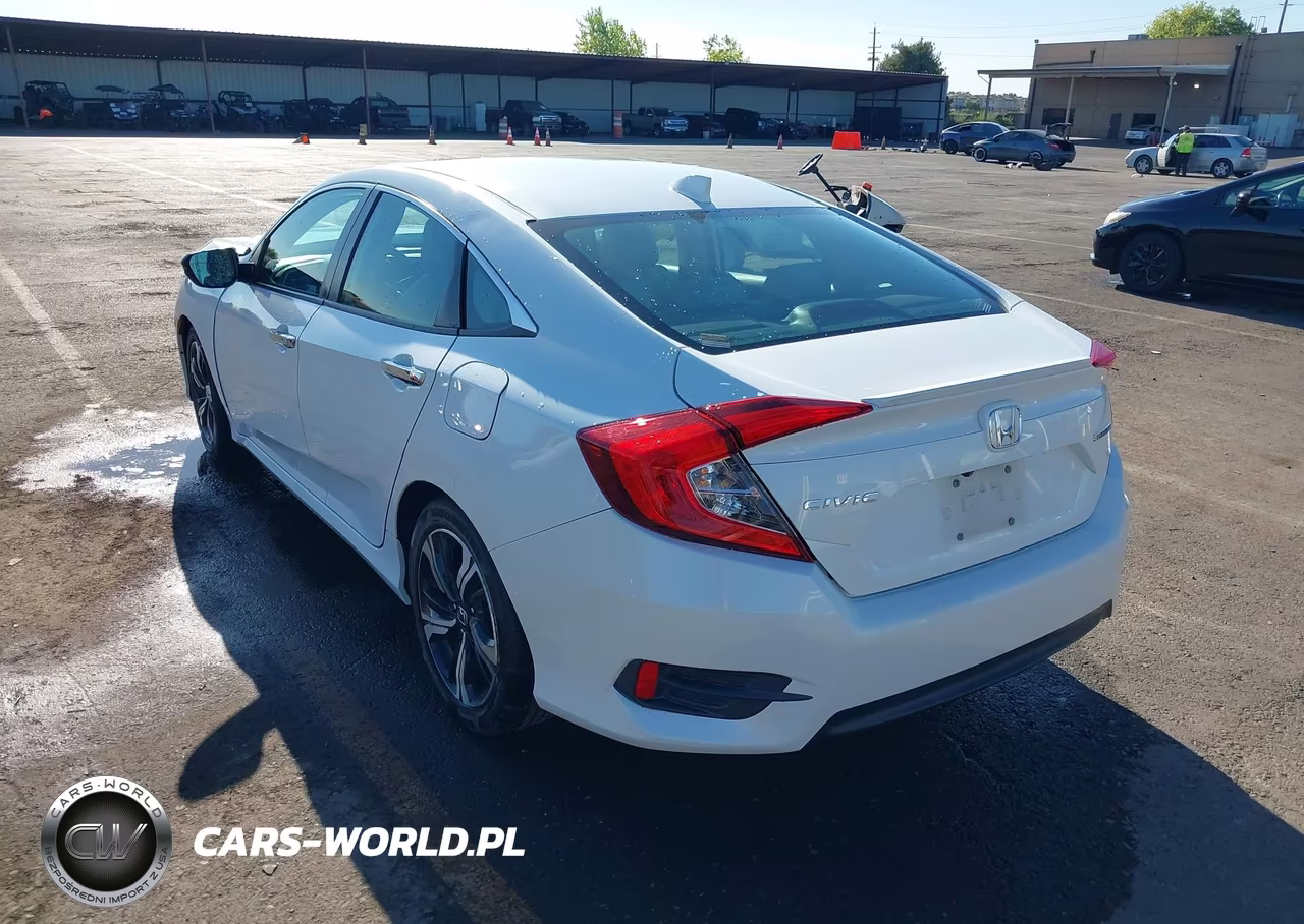 2016 Honda Civic Touring VIN:19XFC1F98GE203197 - 3