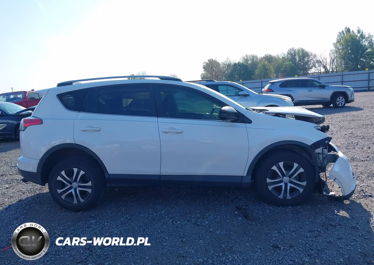 2017 Toyota Rav4 Le VIN:JTMZFREV2HJ135601 - 14