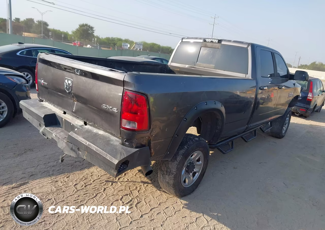 2015 Ram 3500 Slt VIN:3C63R3HL8FG565756 - 4
