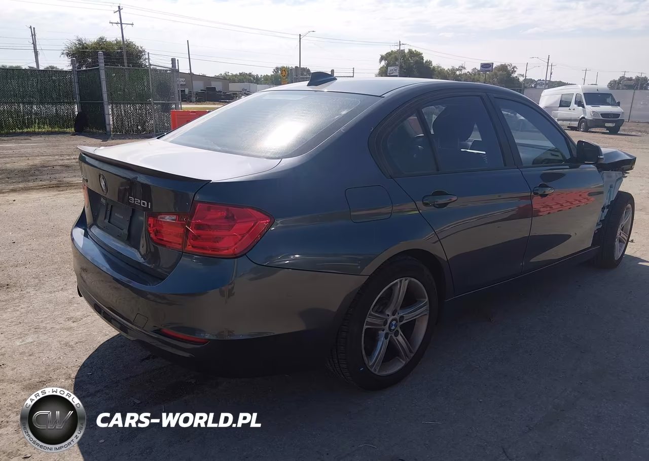 2015 BMW 320I xDrive VIN:WBA3C3G59FNT52042 - 4