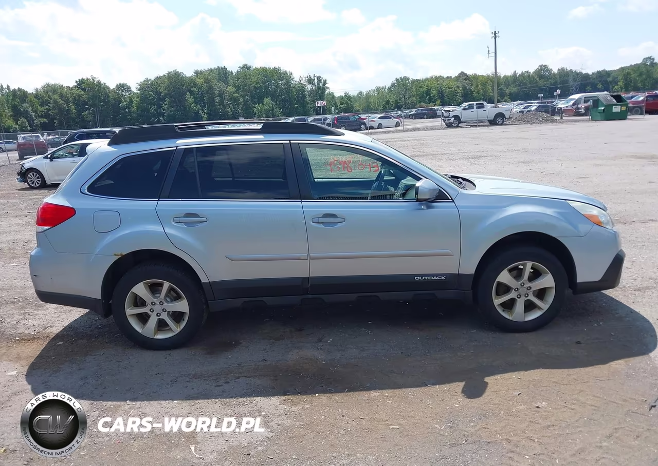 2014 Subaru Outback 2.5I Premium VIN:4S4BRBCC5E3261965 - 13
