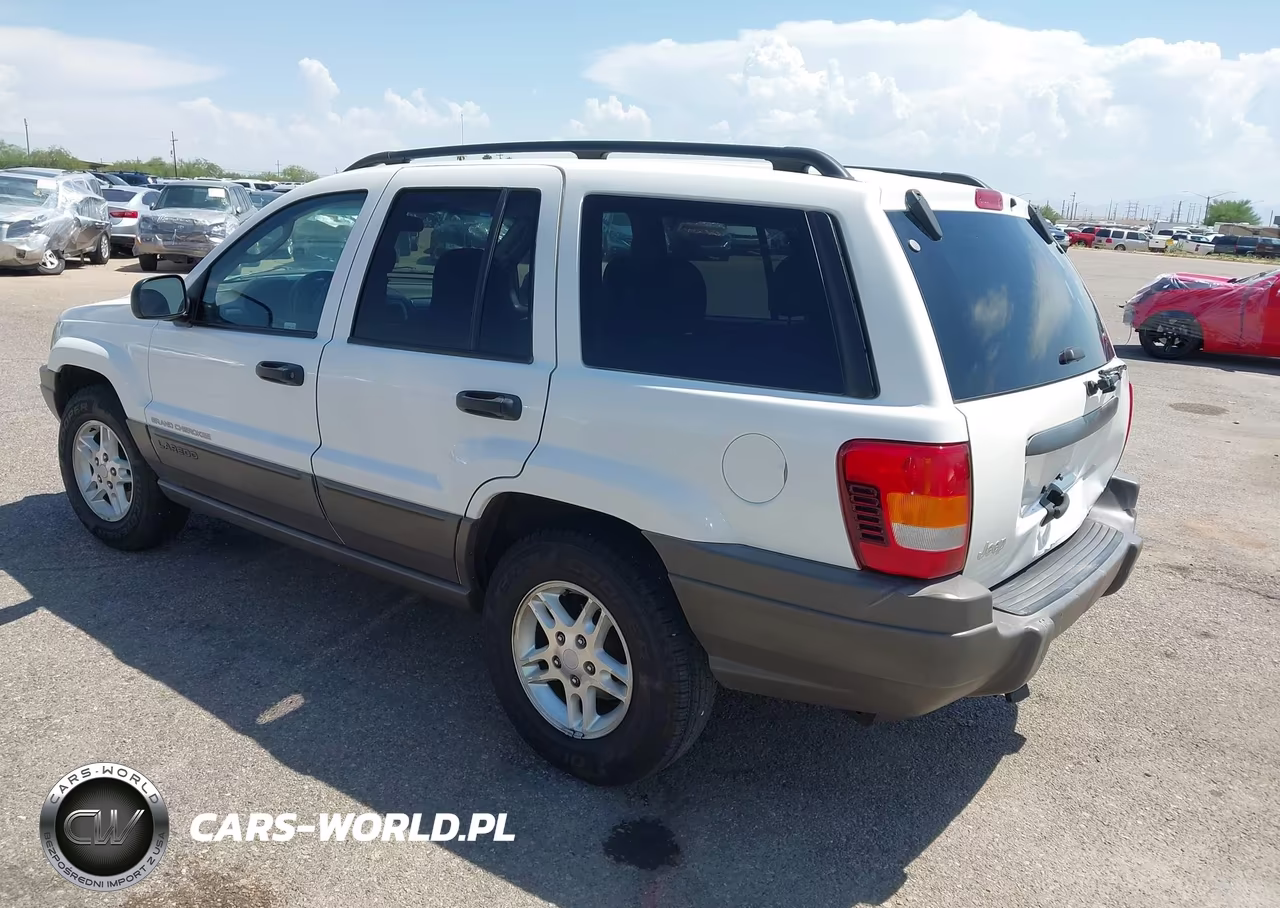 2003 Jeep Grand Cherokee Laredo VIN:1J4GX48S23C601205 - 3