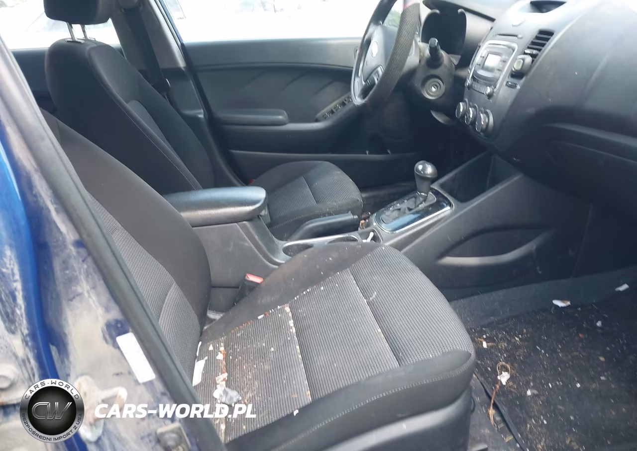 2017 Kia Forte Lx VIN:3KPFK4A72HE061067 - 5