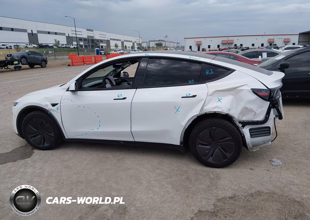 2026 Tesla Model Y All-Wheel Drive-Long Range Launch Series-Premium All-Wheel Drive VIN:7SAYGAEE4TF624711 - 13