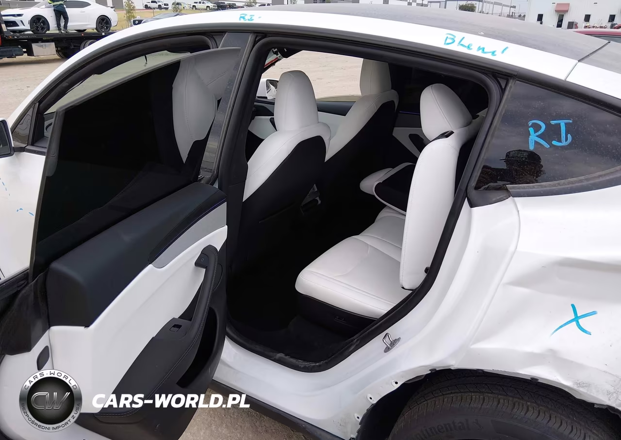 2026 Tesla Model Y All-Wheel Drive-Long Range Launch Series-Premium All-Wheel Drive VIN:7SAYGAEE4TF624711 - 8