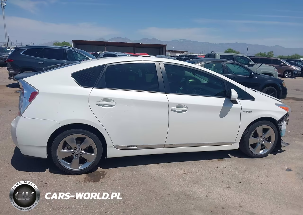 2013 Toyota Prius Three Se VIN:JTDKN3DU6D5590951 - 14