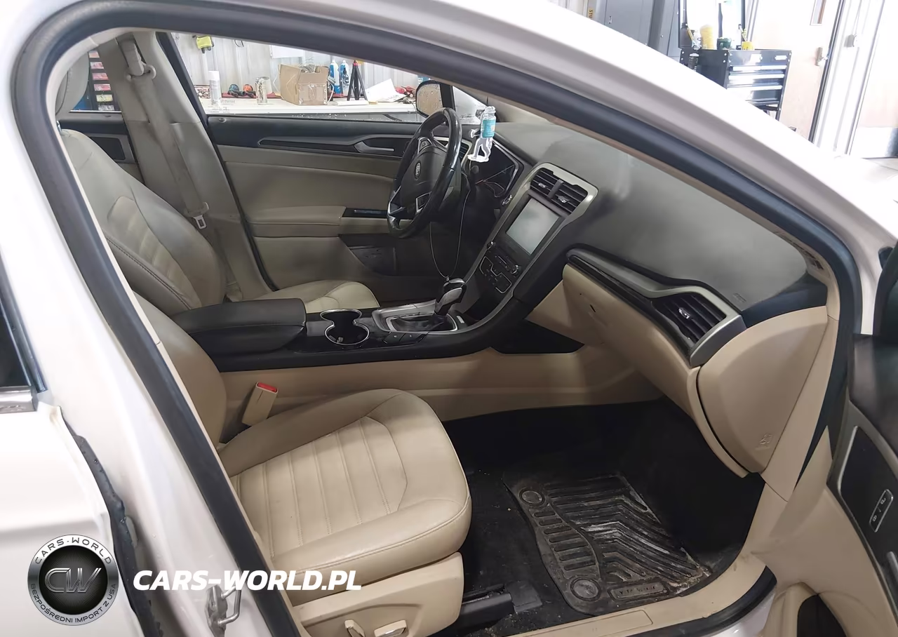 2016 Ford Fusion Energi Se Luxury VIN:3FA6P0PU8GR138772 - 5