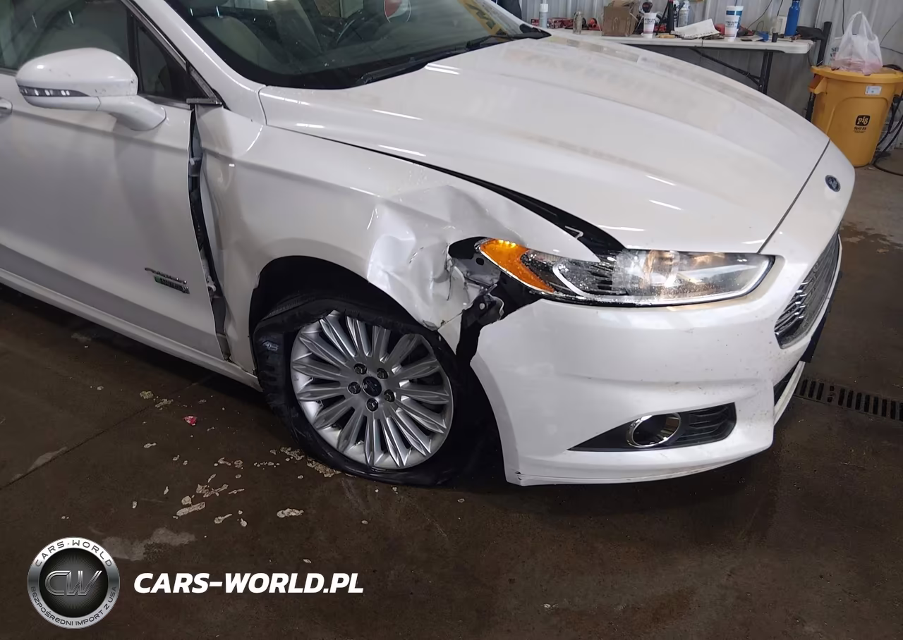 2016 Ford Fusion Energi Se Luxury VIN:3FA6P0PU8GR138772 - 6