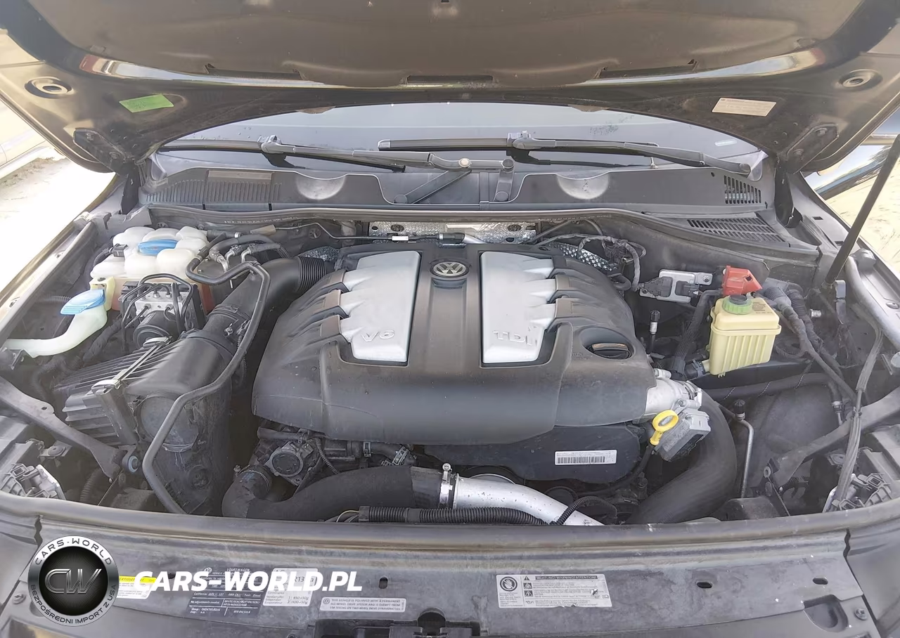 2012 Volkswagen Touareg Tdi Lux VIN:WVGFK9BP2CD002621 - 10