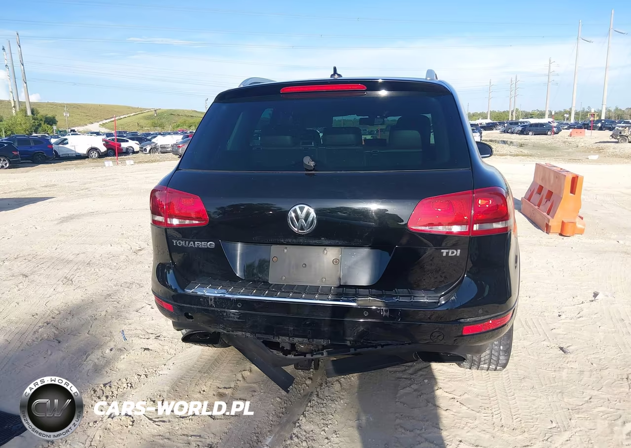 2012 Volkswagen Touareg Tdi Lux VIN:WVGFK9BP2CD002621 - 16