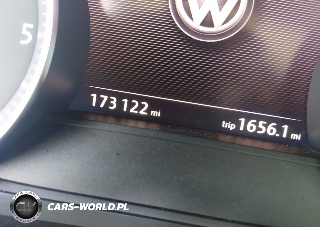 2012 Volkswagen Touareg Tdi Lux VIN:WVGFK9BP2CD002621 - 7