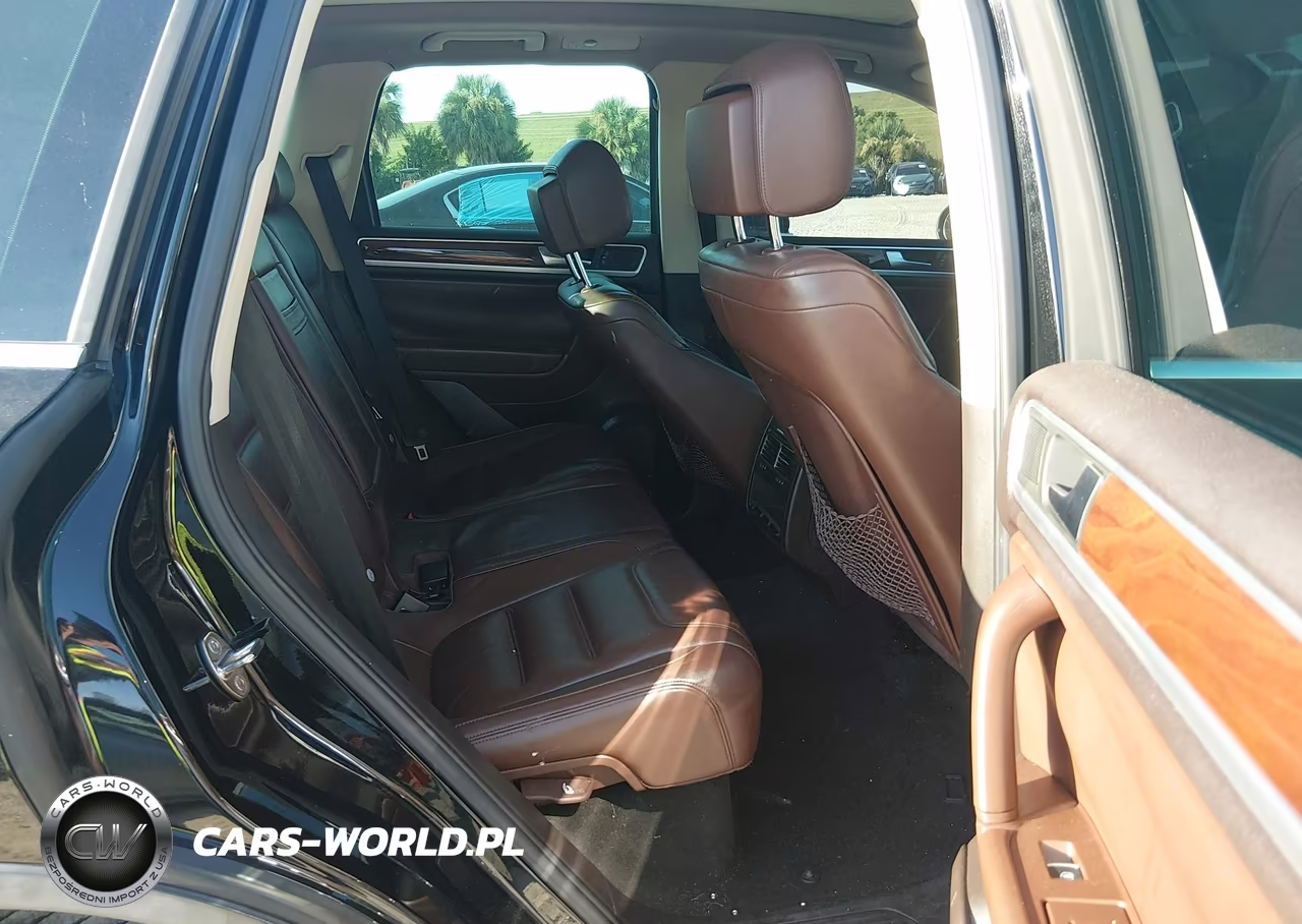 2012 Volkswagen Touareg Tdi Lux VIN:WVGFK9BP2CD002621 - 8