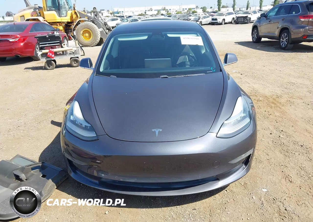 2018 Tesla Model 3 Long Range-Mid Range VIN:5YJ3E1EA8JF043414 - 12