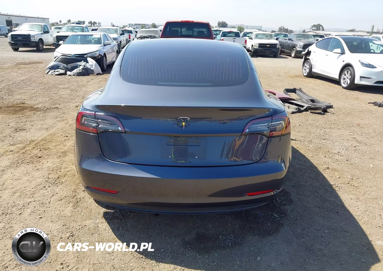 2018 Tesla Model 3 Long Range-Mid Range VIN:5YJ3E1EA8JF043414 - 16