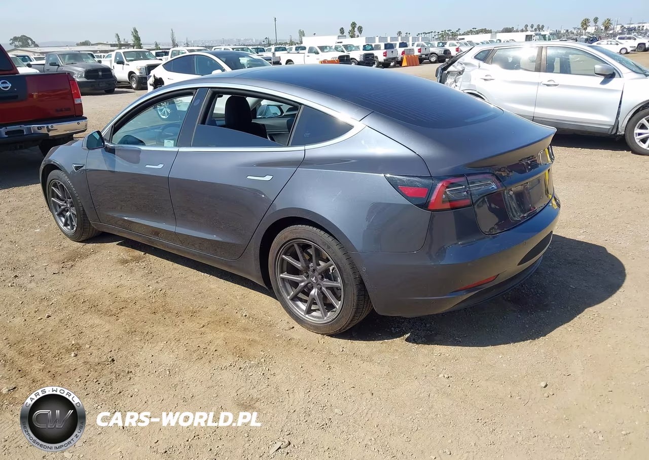 2018 Tesla Model 3 Long Range-Mid Range VIN:5YJ3E1EA8JF043414 - 3