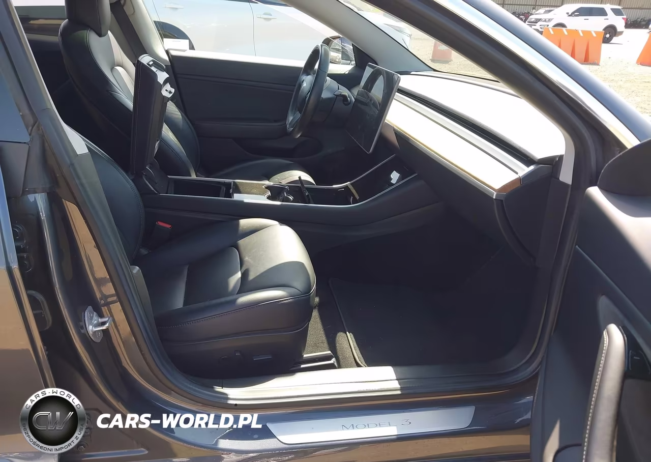 2018 Tesla Model 3 Long Range-Mid Range VIN:5YJ3E1EA8JF043414 - 5