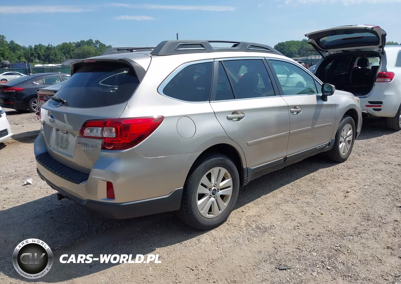 2015 Subaru Outback 2.5I Premium VIN:4S4BSAFC8F3311897 - 4