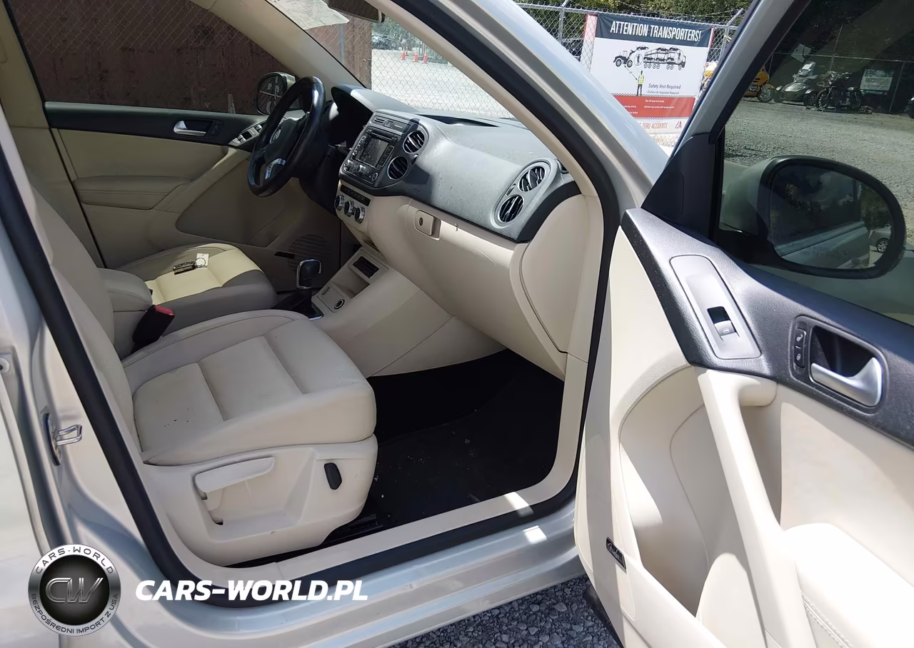 2014 Volkswagen Tiguan Sel VIN:WVGBV3AX1EW556020 - 5
