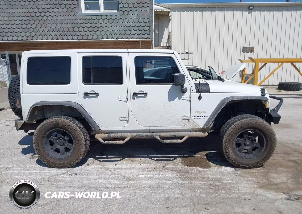 2012 Jeep Wrangler Unlimited Sahara VIN:1C4BJWEG3CL247160 - 14