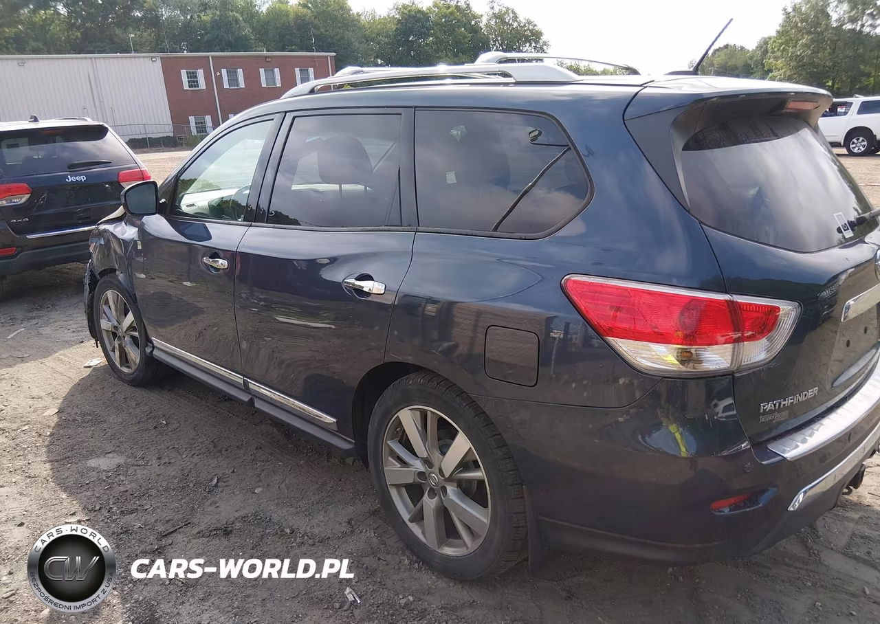 2016 Nissan Pathfinder Platinum VIN:5N1AR2MM2GC618458 - 3