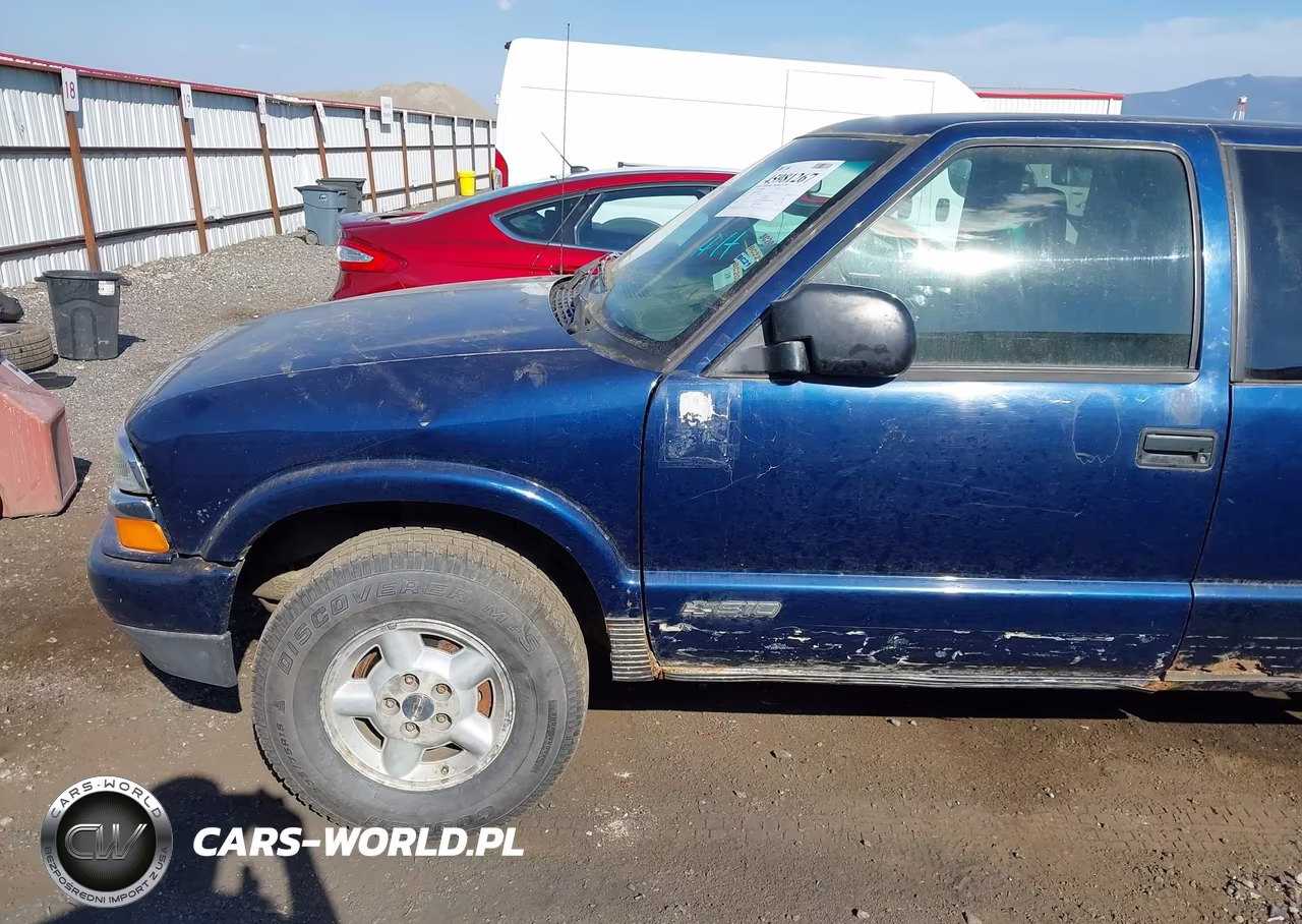 2002 Chevrolet S-10 Ls VIN:1GCDT19W828218696 - 12