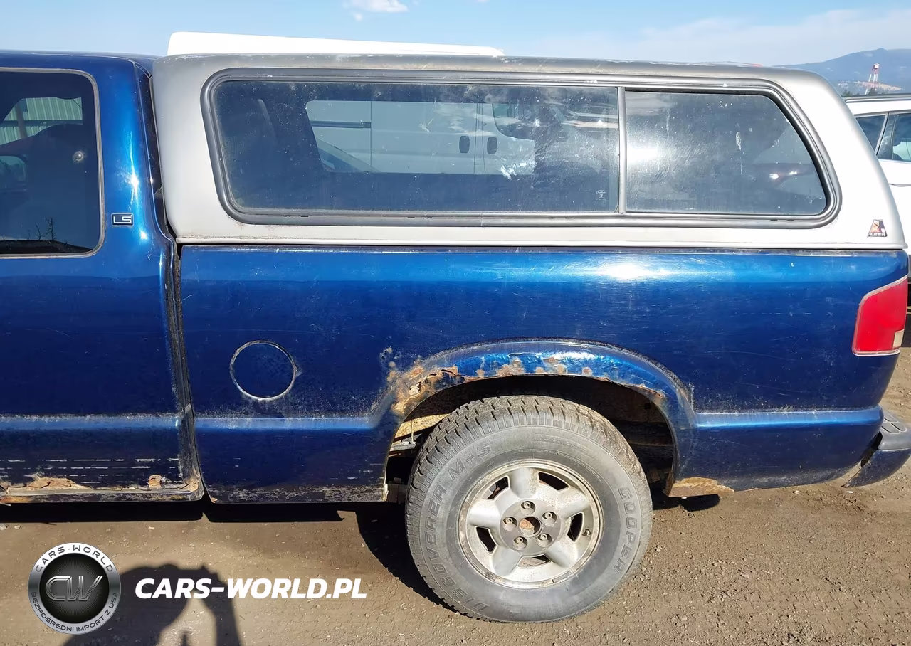 2002 Chevrolet S-10 Ls VIN:1GCDT19W828218696 - 6