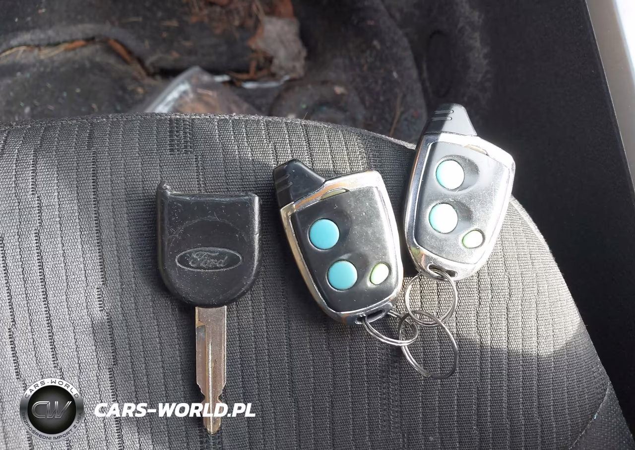 2011 Ford Focus Se VIN:1FAHP3FN1BW121435 - 11