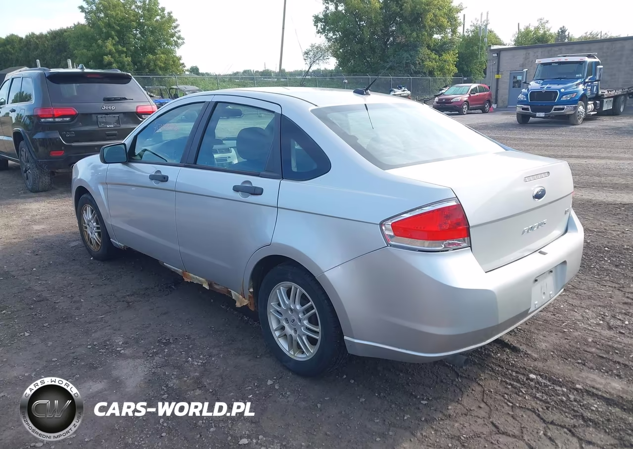 2011 Ford Focus Se VIN:1FAHP3FN1BW121435 - 3