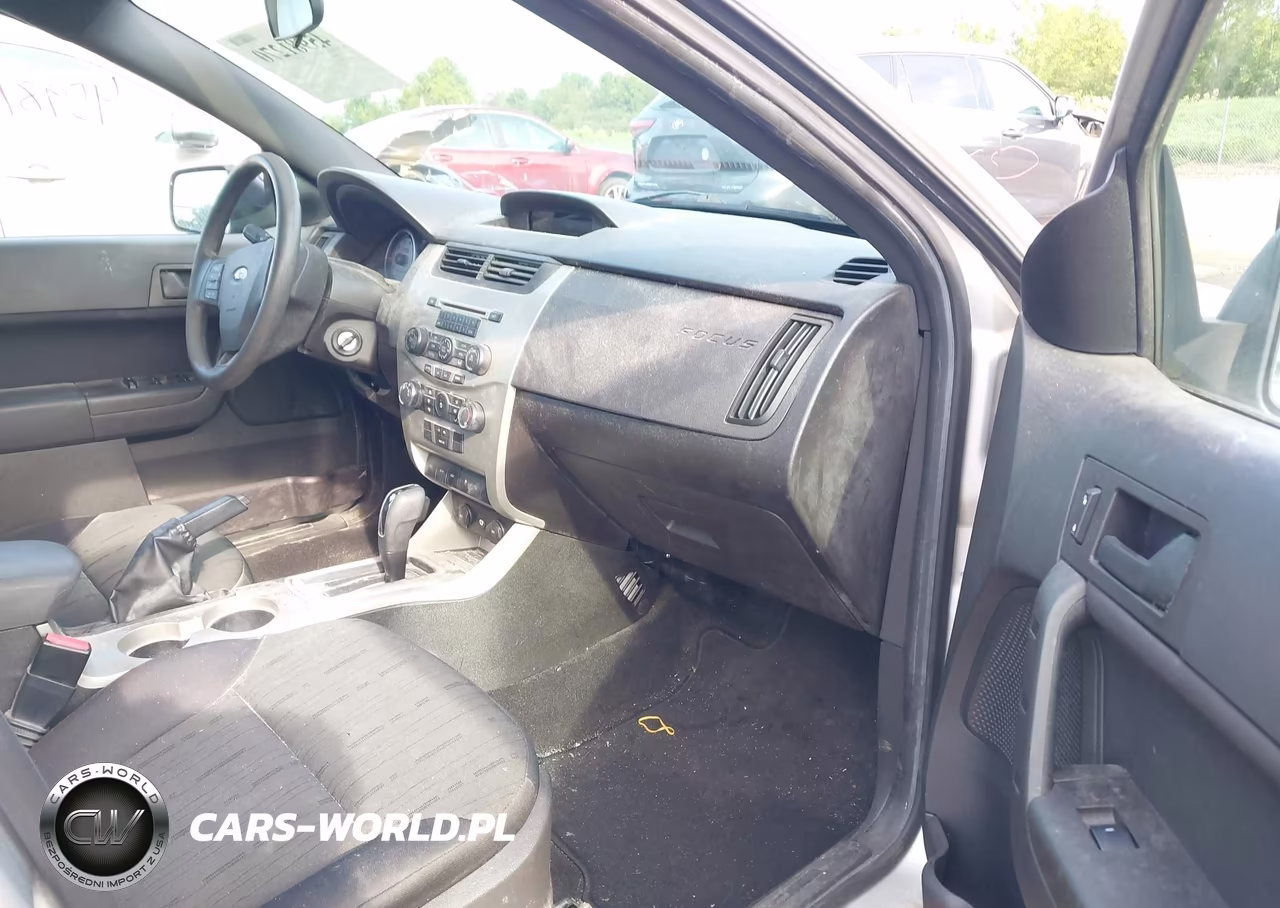 2011 Ford Focus Se VIN:1FAHP3FN1BW121435 - 5