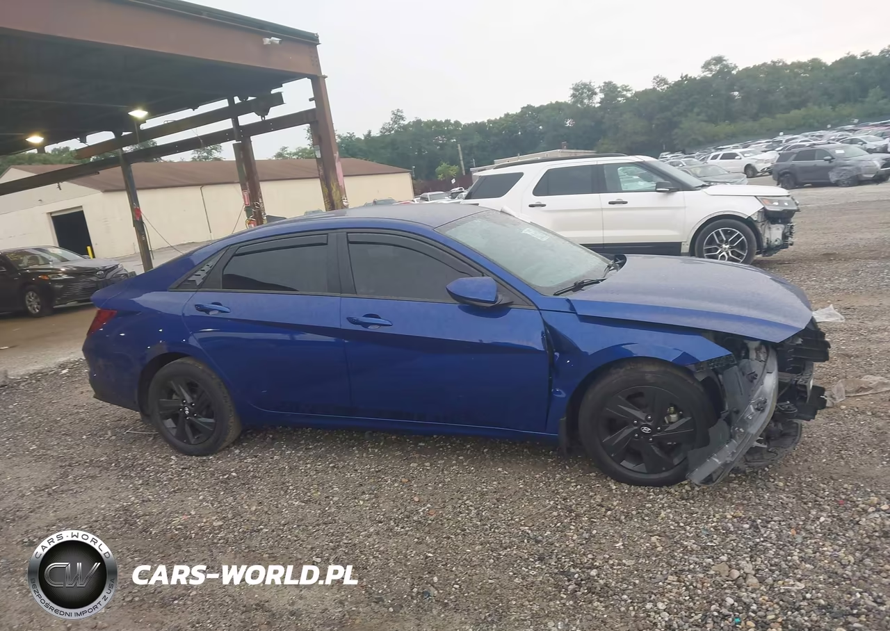 2023 Hyundai Elantra Sel VIN:5NPLM4AG0PH101346 - 13