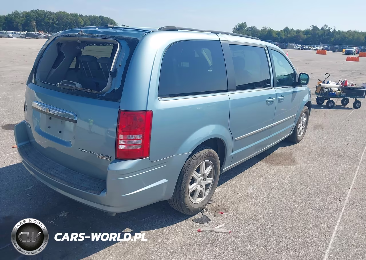 2010 Chrysler Town & Country Touring VIN:2A4RR5D14AR198113 - 4