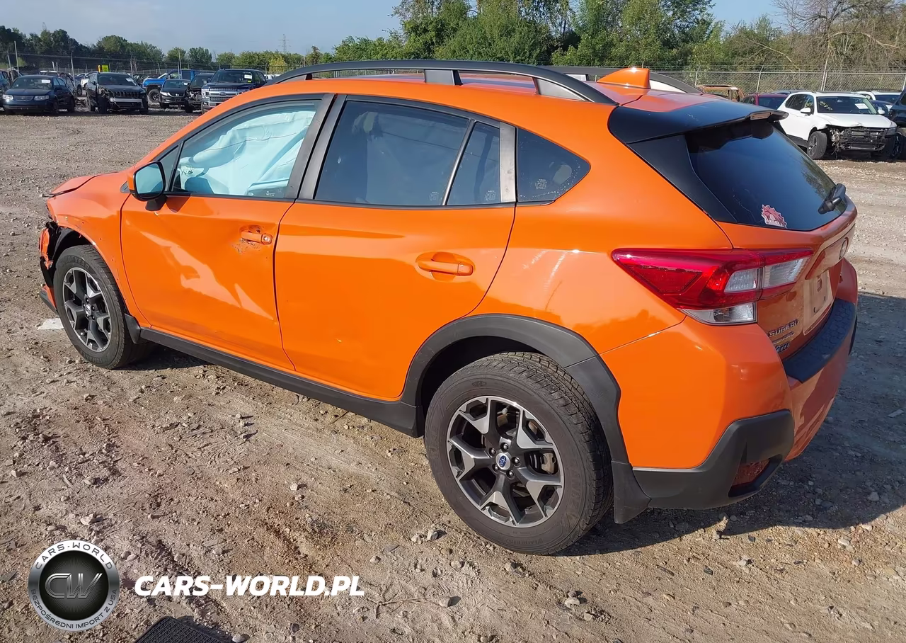 2018 Subaru Crosstrek 2.0I Premium VIN:JF2GTACCXJH305933 - 3