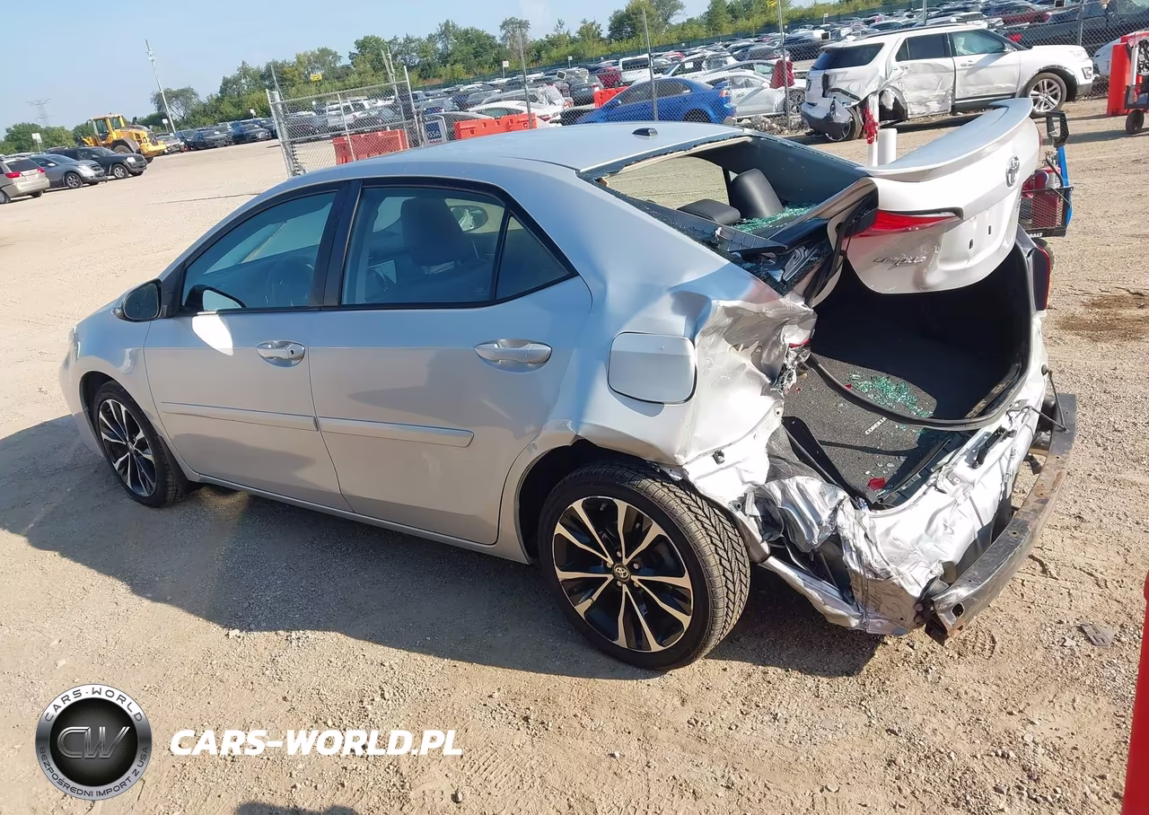2017 Toyota Corolla Se VIN:2T1BURHE0HC827824 - 3
