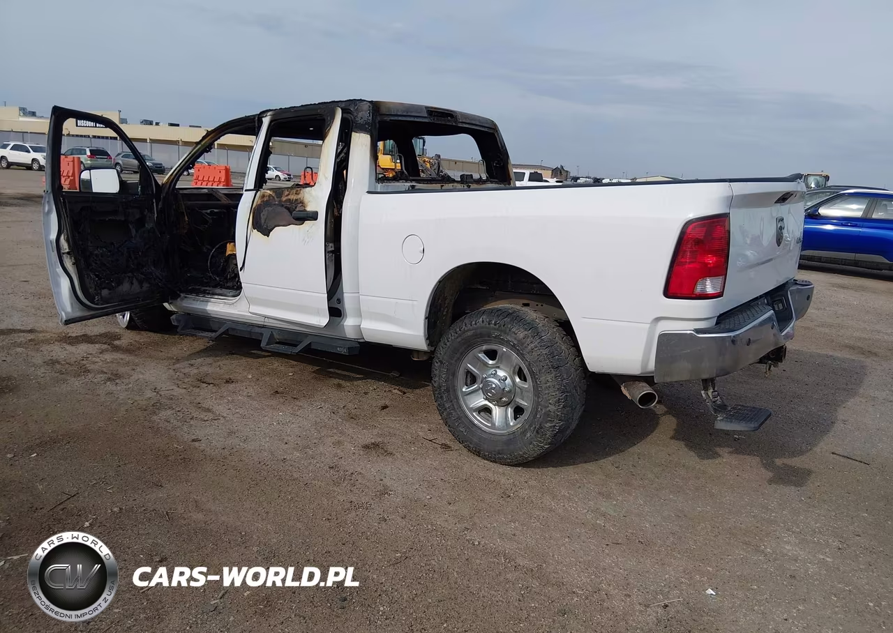 2018 Ram 2500 Tradesman 4X4 6'4 Box VIN:3C6UR5CJ1JG108687 - 3