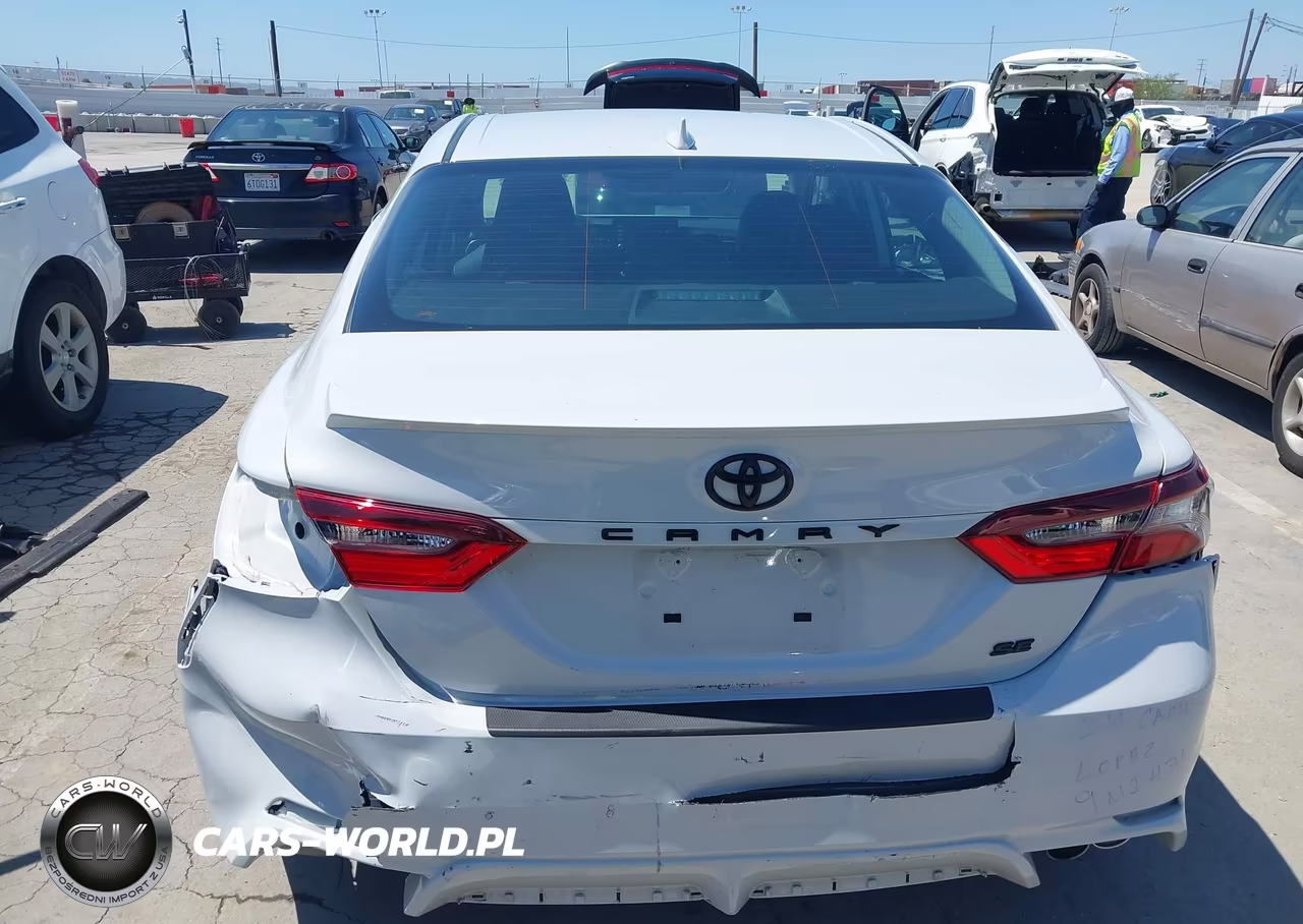 2024 Toyota Camry Se VIN:4T1G11AKXRU264023 - 17