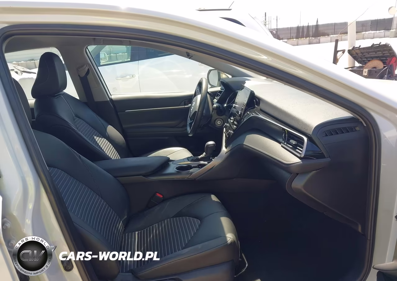 2024 Toyota Camry Se VIN:4T1G11AKXRU264023 - 5