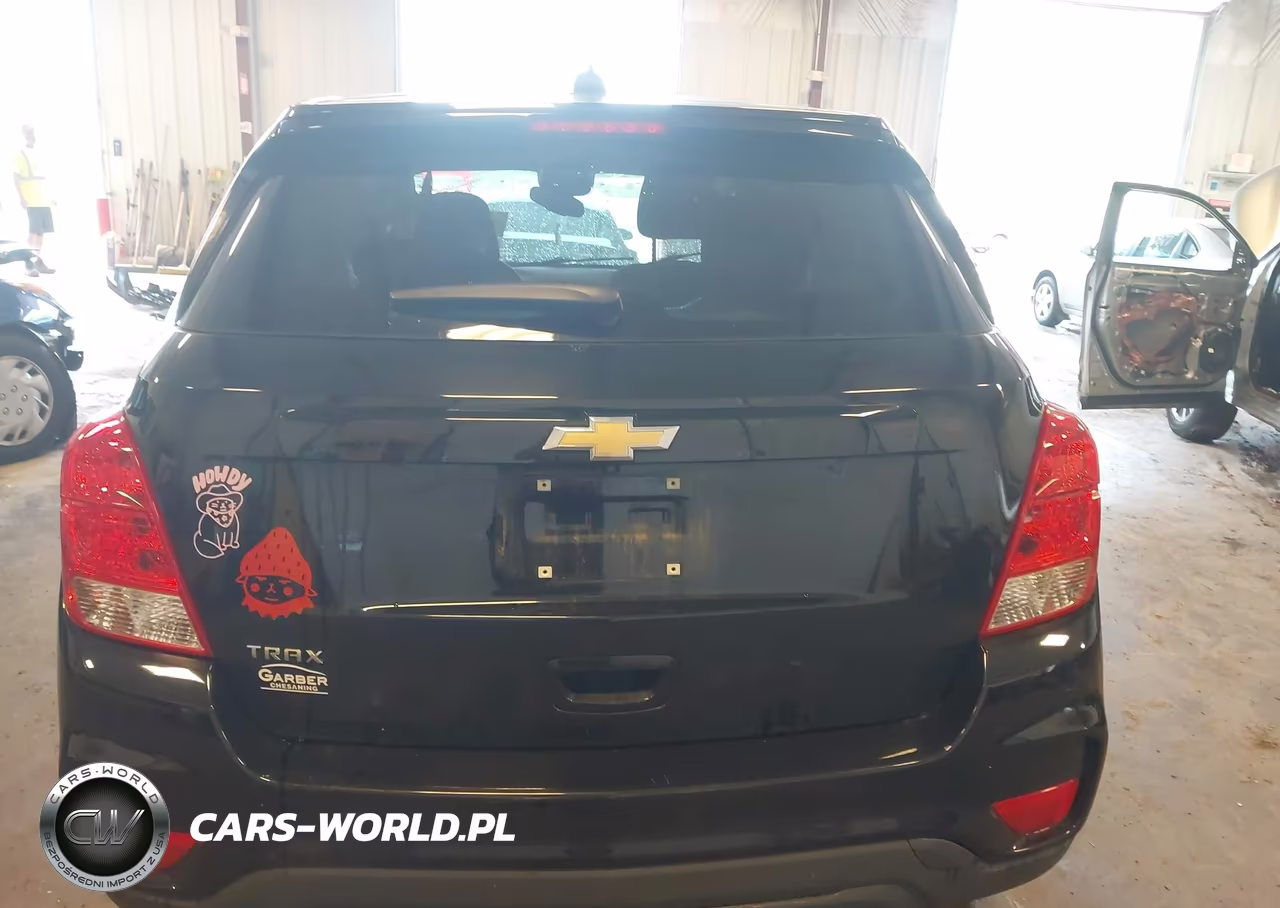 2019 Chevrolet Trax Ls VIN:3GNCJKSB1KL355597 - 15