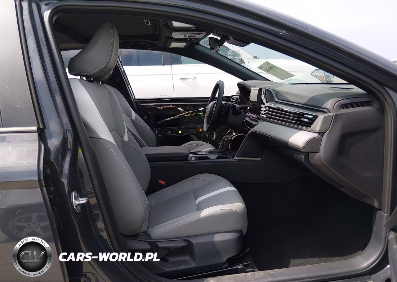 2026 Toyota Camry Se VIN:4T1DAACK8TU751213 - 5
