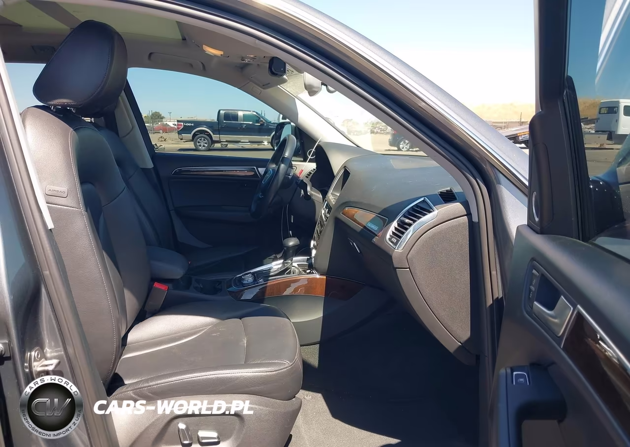 2017 Audi Q5 2.0T Premium VIN:WA1L2AFP5HA030001 - 5