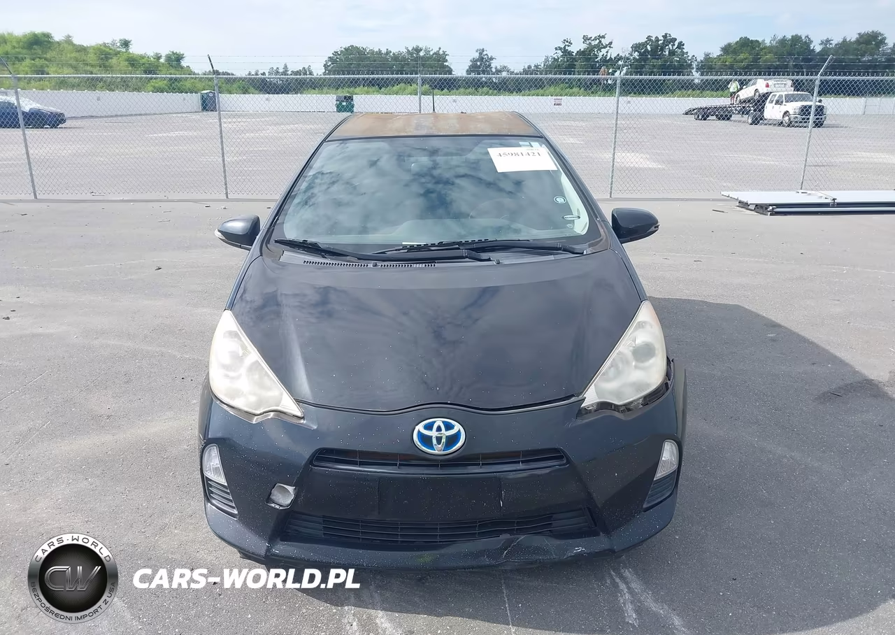 2013 Toyota Prius C One VIN:JTDKDTB33D1536396 - 12
