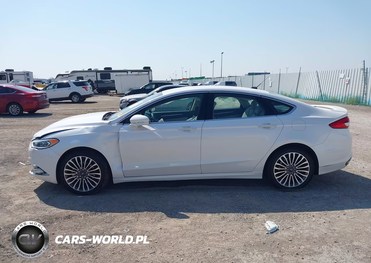 2018 Ford Fusion Titanium VIN:3FA6P0K93JR256710 - 14