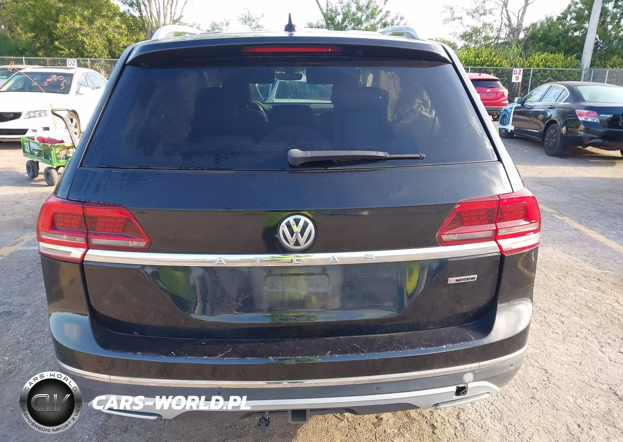 2018 Volkswagen Atlas 3.6L V6 Sel Premium VIN:1V2NR2CA9JC572078 - 16