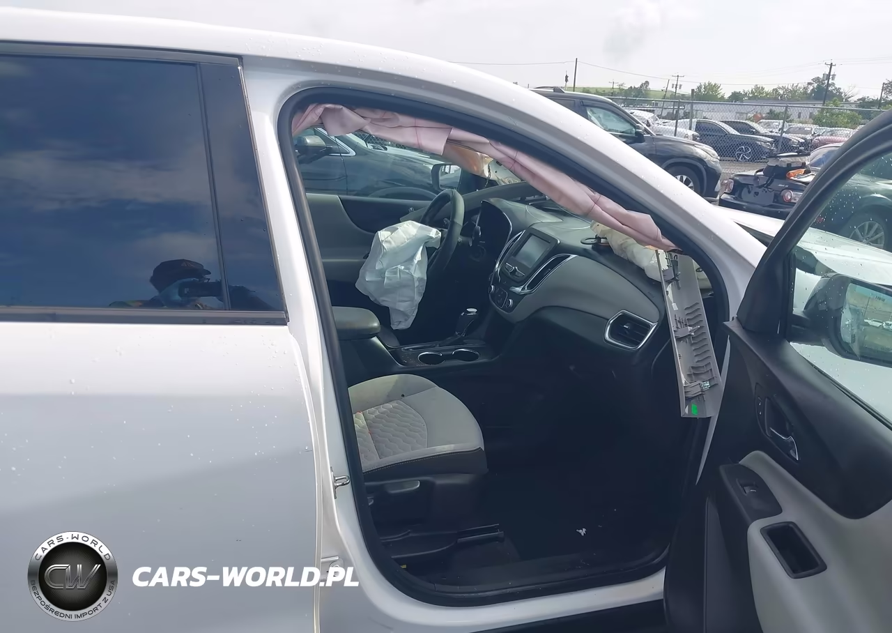 2018 Chevrolet Equinox Ls VIN:2GNAXHEV2J6234806 - 5