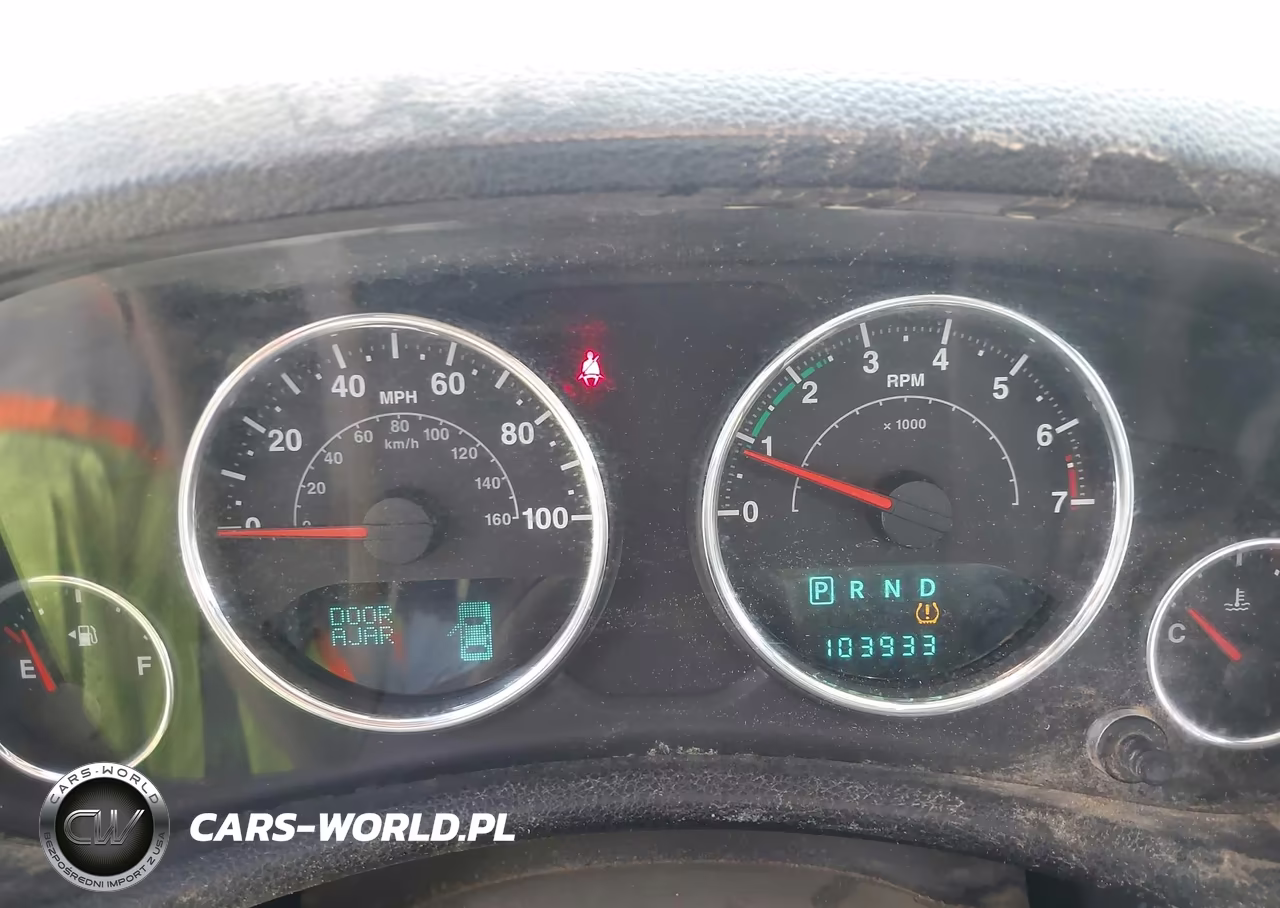 2012 Jeep Wrangler Unlimited Sport VIN:1C4BJWDG6CL164064 - 7