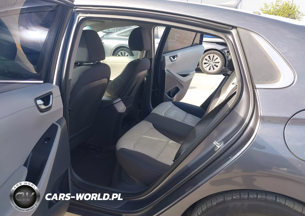 2017 Hyundai Ioniq Hybrid Sel VIN:KMHC75LC4HU052193 - 8