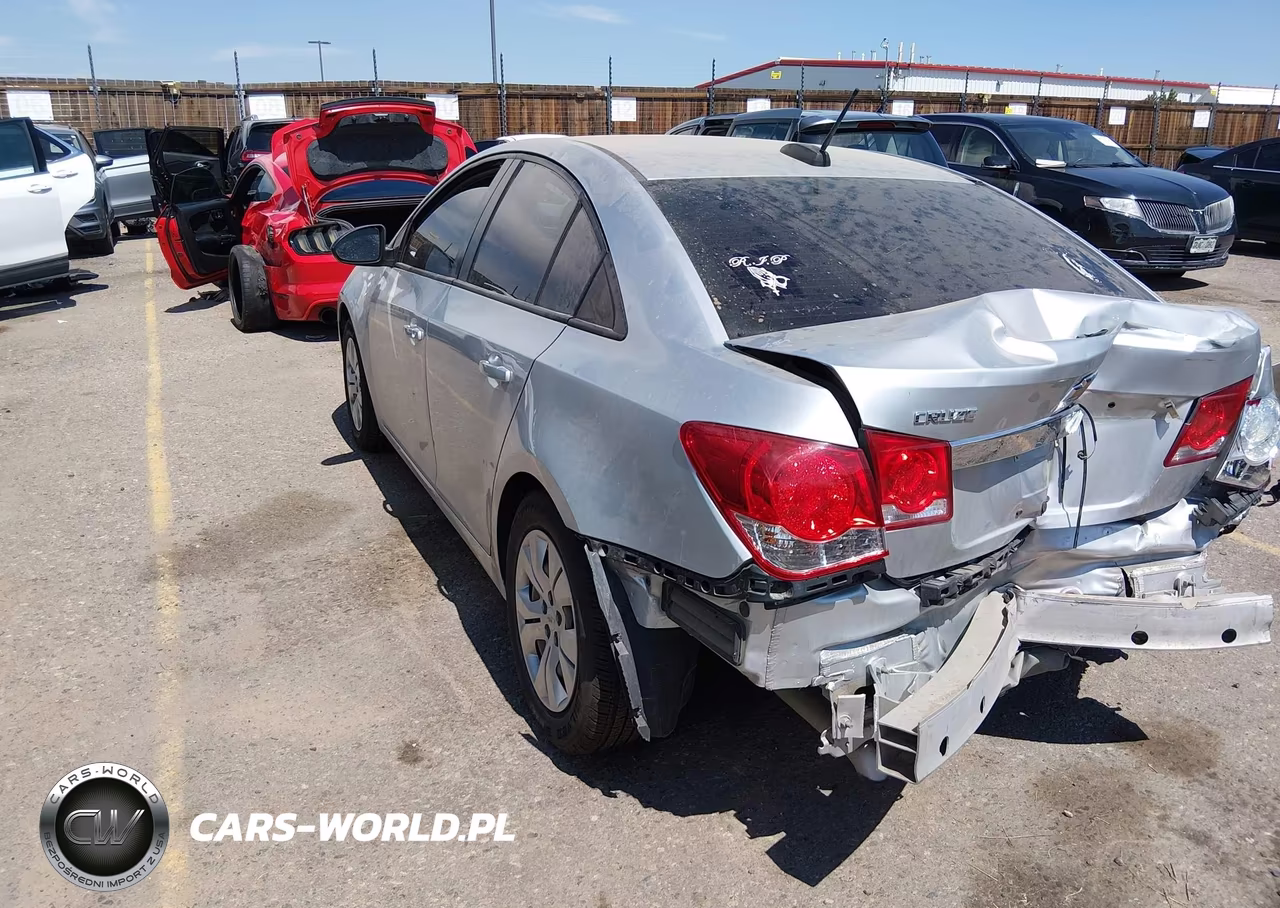 2016 Chevrolet Cruze Limited Ls Auto VIN:1G1PC5SH8G7204626 - 3