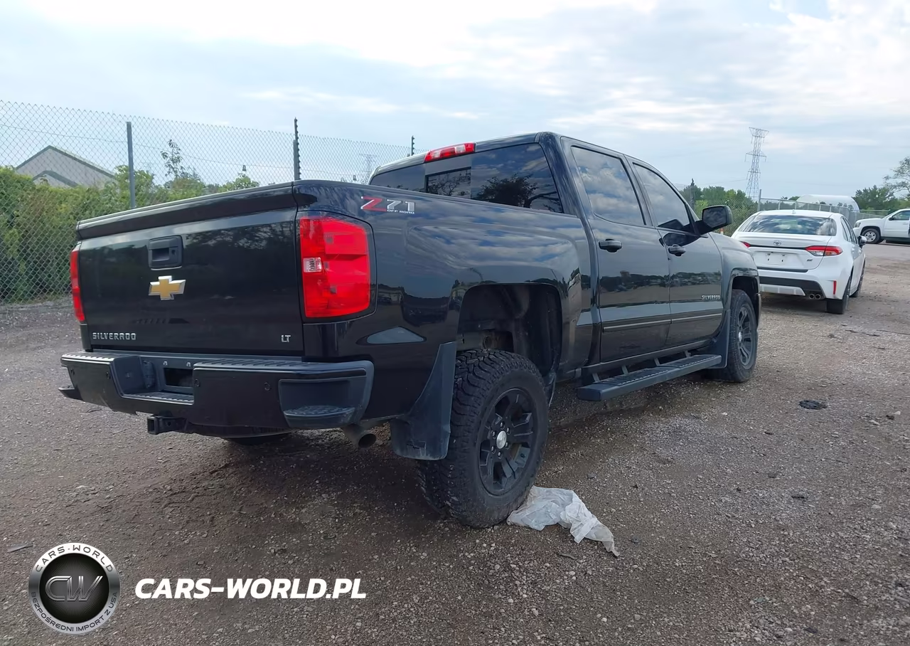 2018 Chevrolet Silverado 1500 2Lt VIN:3GCUKREC3JG156677 - 4