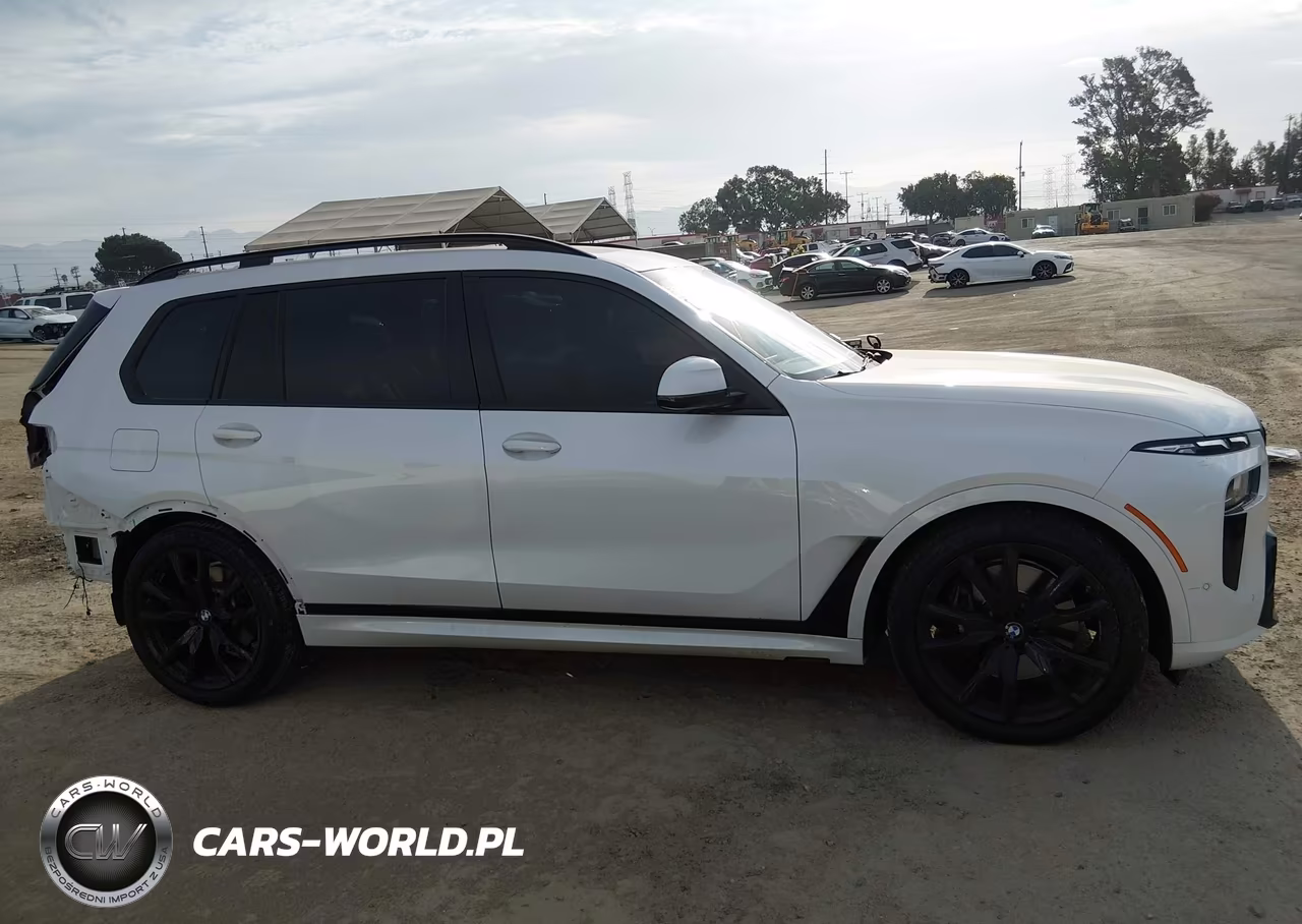 2025 BMW X7 xDrive40I VIN:5UX23EM09S9Z84365 - 14